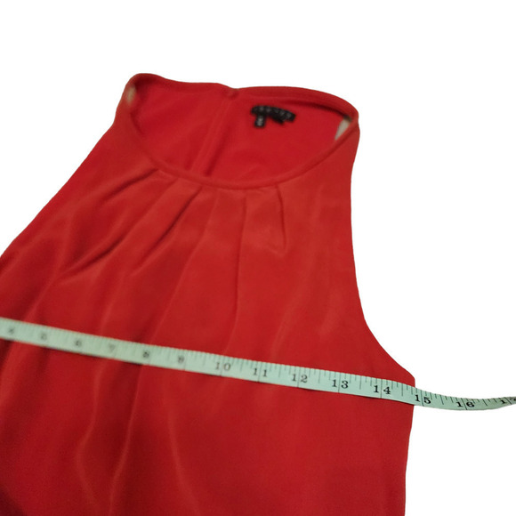 Theory red silk racer back flowy tank size medium - Picture 4 of 7